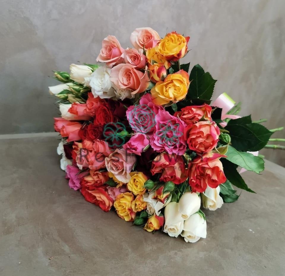 Букет цветов из: Розы в Рождественно