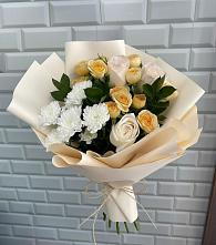Букет цветов из:  Розы и Хризантемы в Рождественно