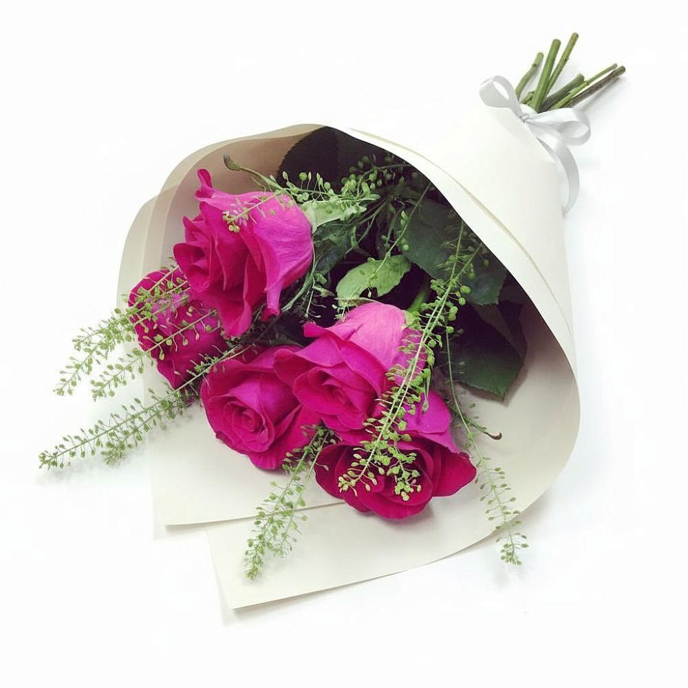 Букет цветов из: Розы в Рождественно