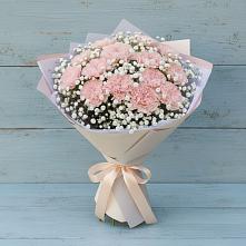 Букет цветов из:  Гвоздики в Рождественно